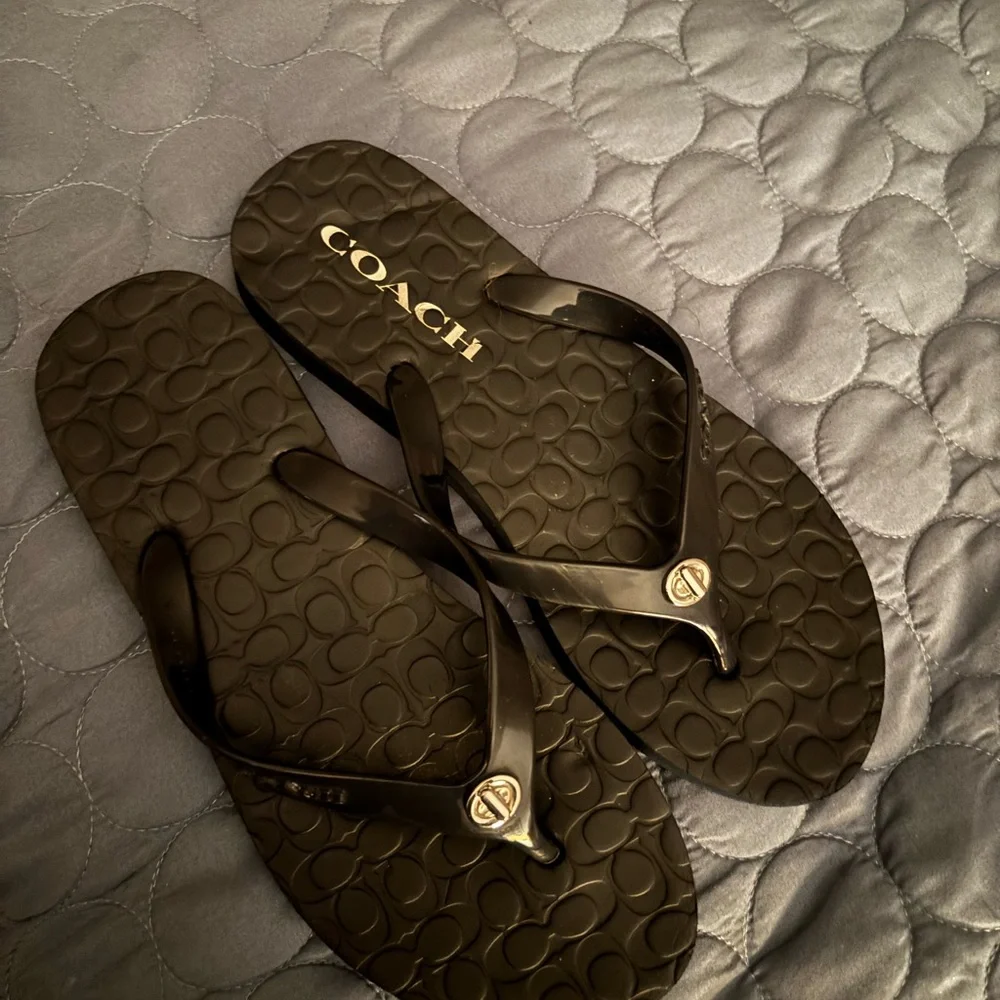 Coach Black Signature Flip Flops - Picture 1 of 5